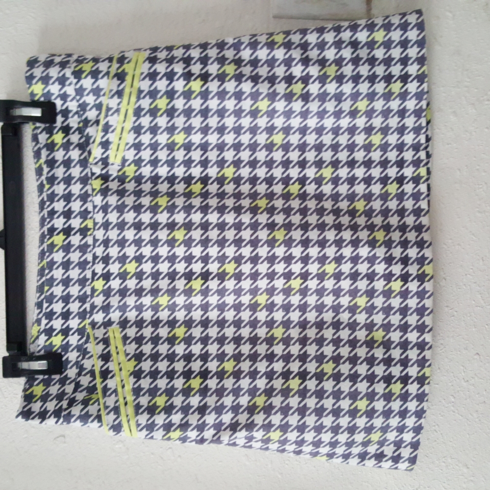 Annika grey/ white and yellow skort
